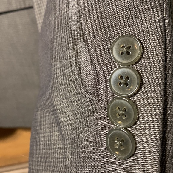 Calvin Klein (40R) - Picture 6 of 16